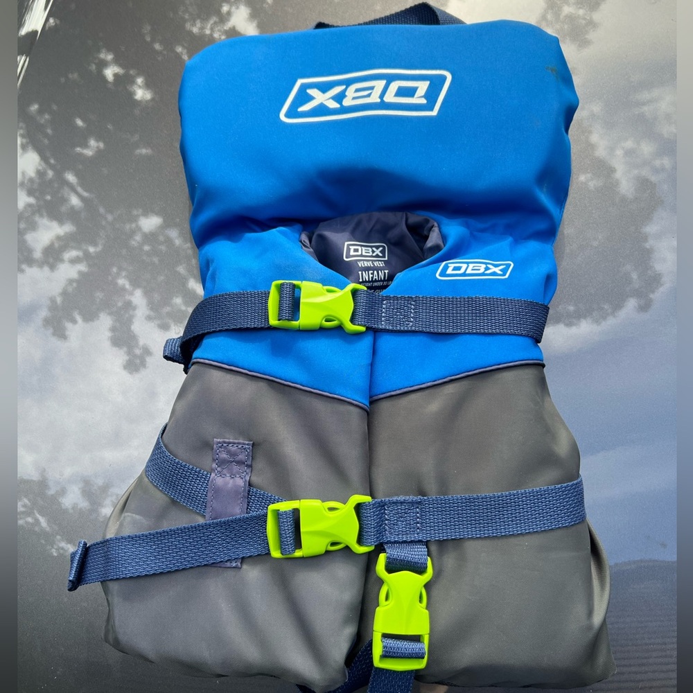 DBX infant life vest